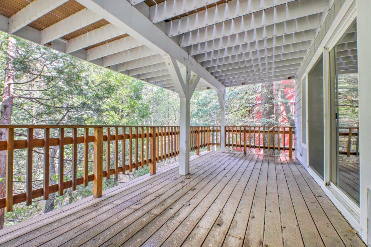 Gorgeous Lake Arrowhead Retreat Game Room And Deck المظهر الخارجي الصورة